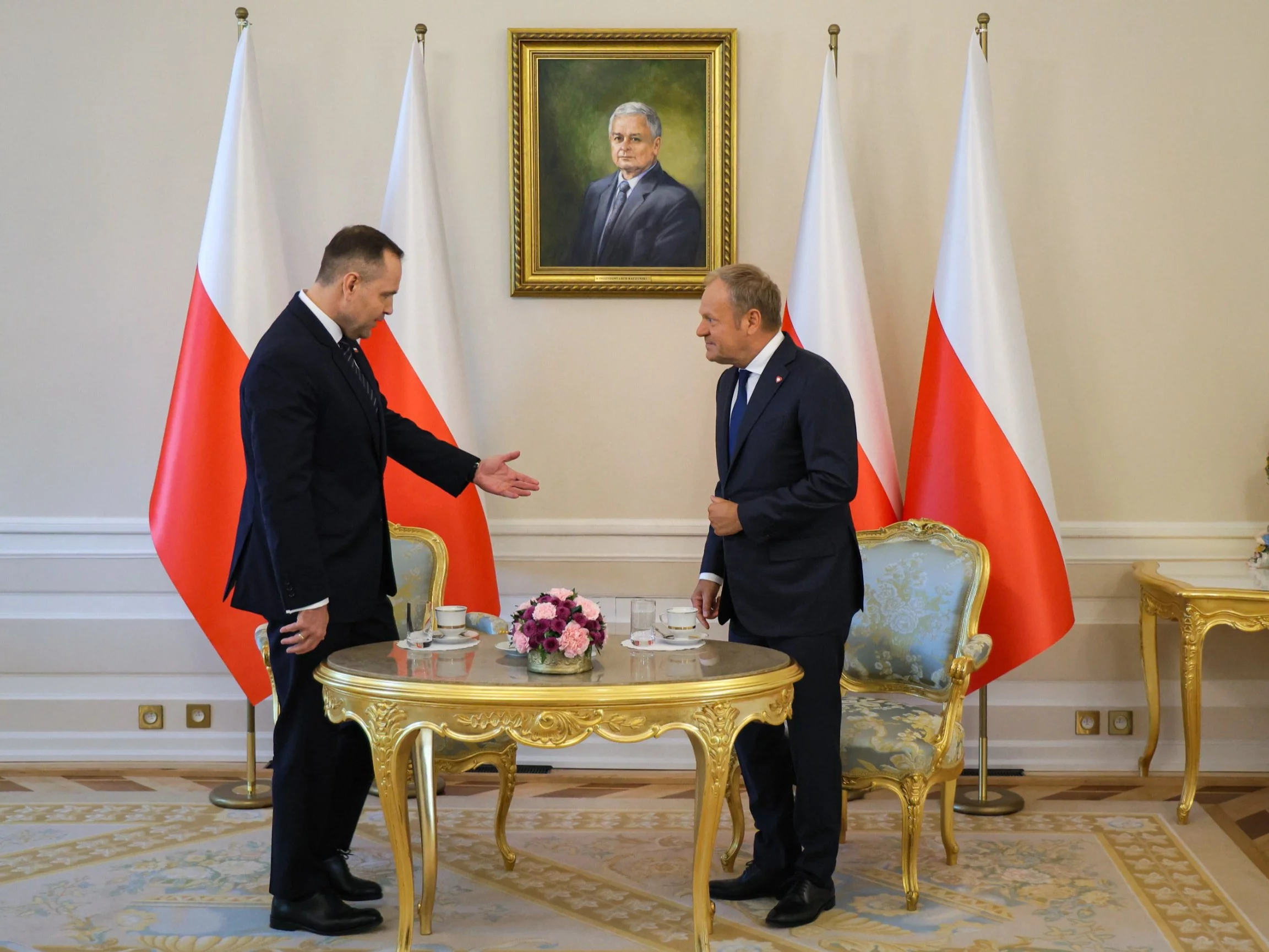 „Niedyskrecje parlamentarne”. Afronty małe i duże, czyli pierwszy tydzień prezydenta