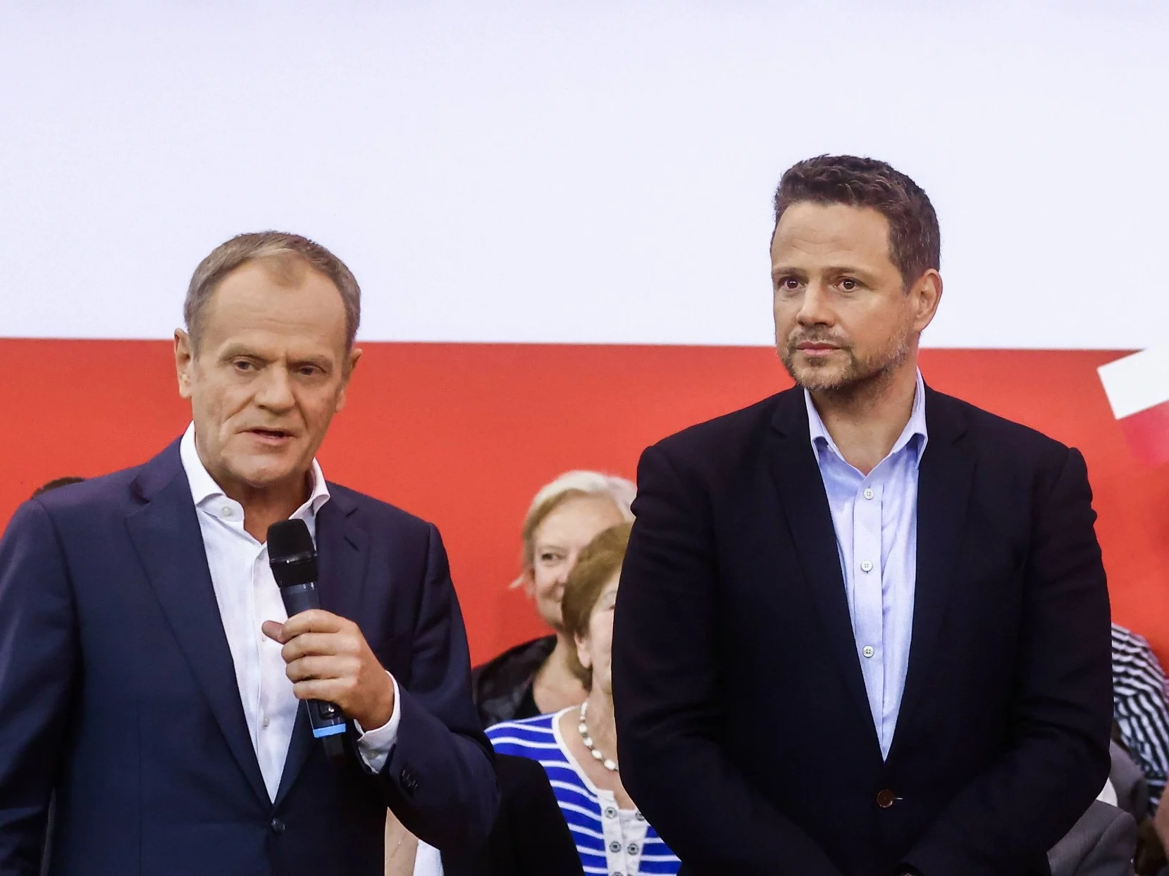 „Niedyskrecje parlamentarne”. Papa odmawia Gospodarzowi. Co ujawniły debaty?