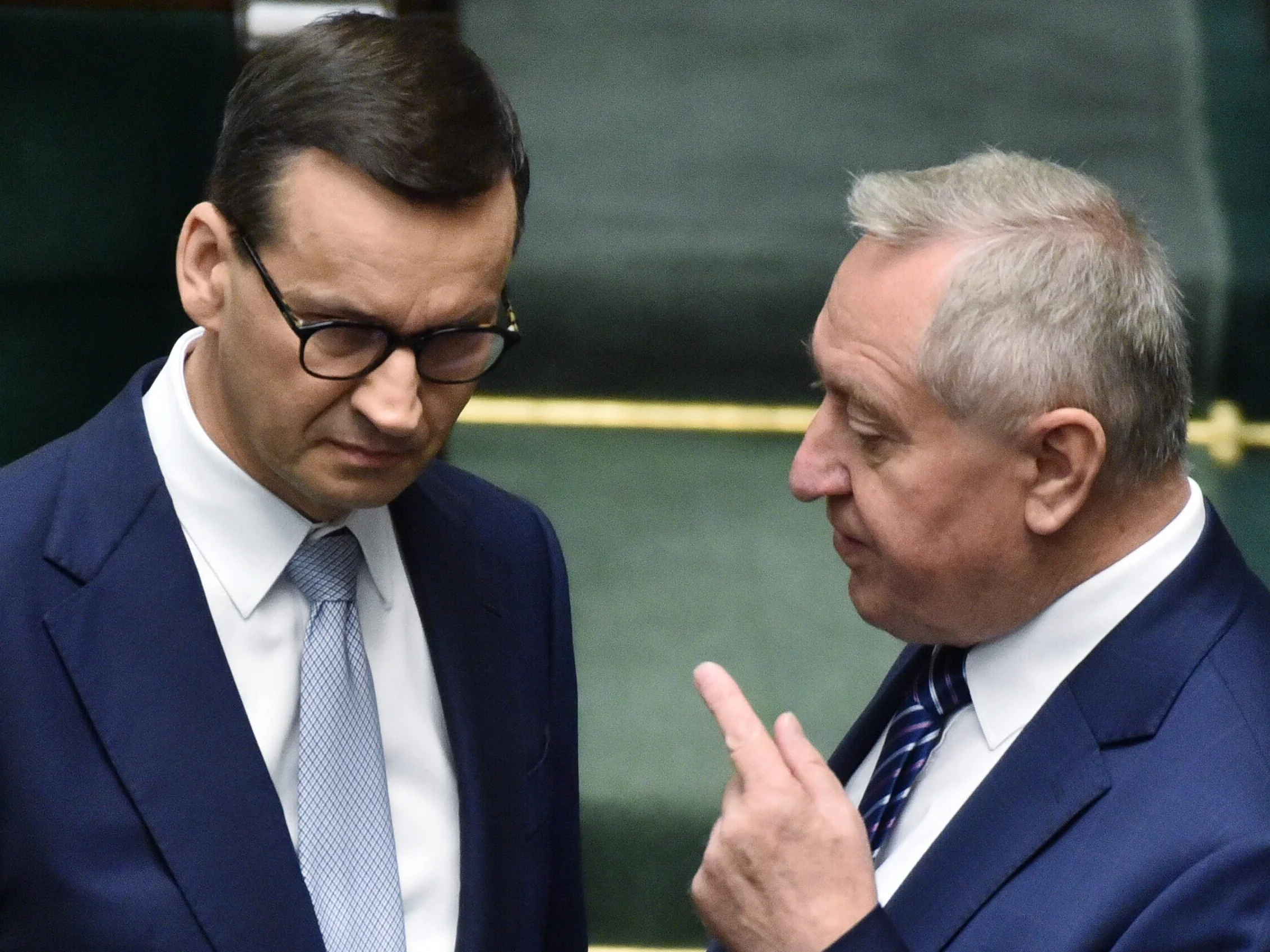 Premier Mateusz Morawiecki i minister rolnictwa Henryk Kowalczyk