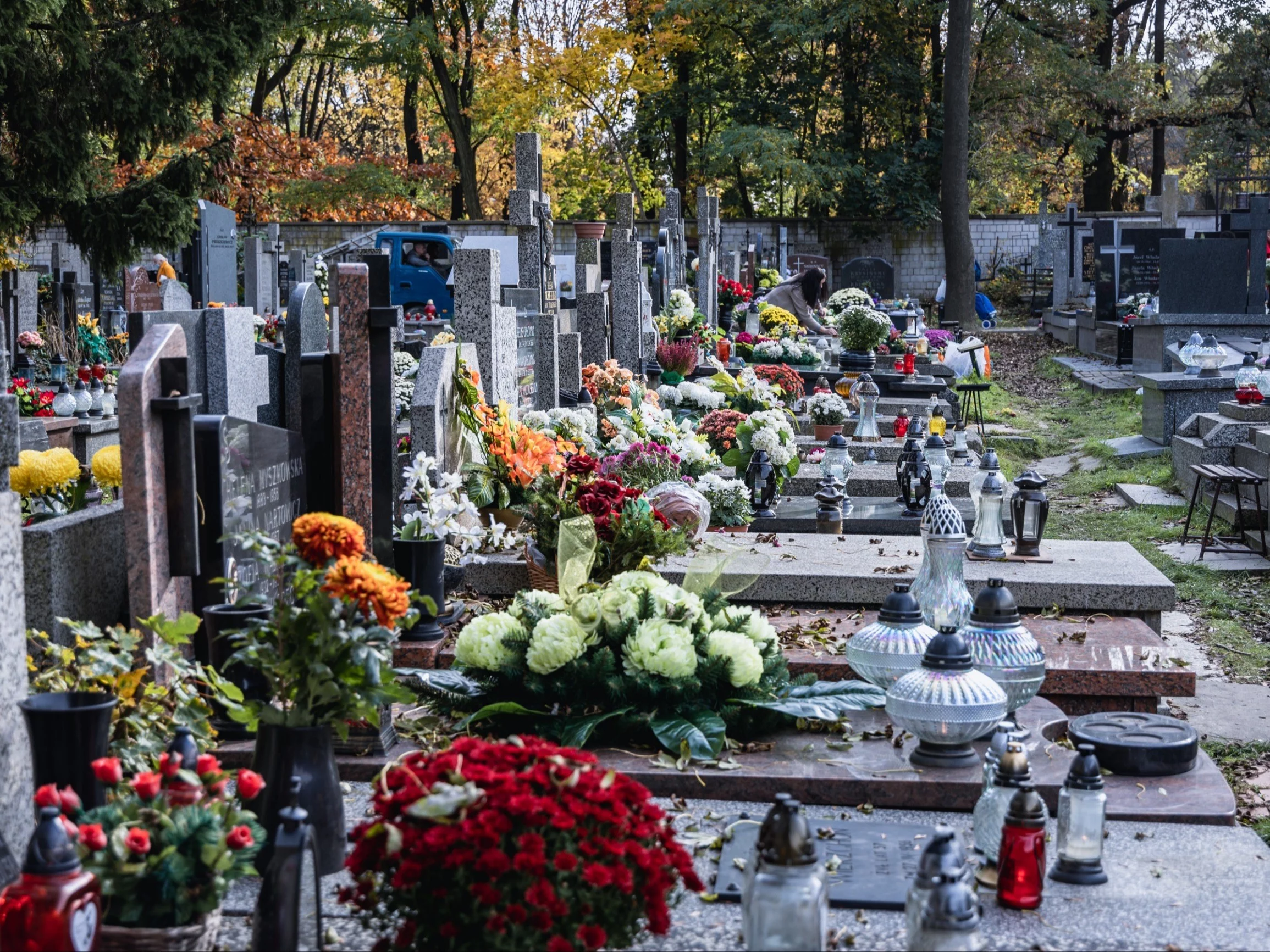 Nielegalne opłaty cmentarne. Polacy mogą domagać się zwrotu tysięcy złotych