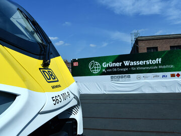 Niemcy. Pociąg zaprezentowany przez Deutsche Bahn i Siemens Mobility