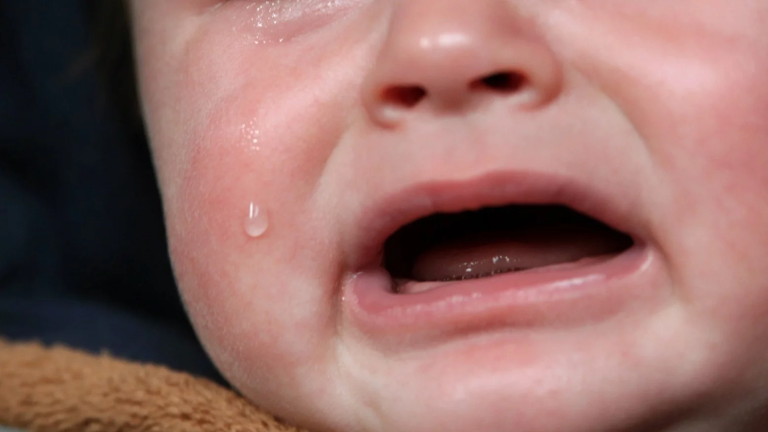 Niemowlę z obrażeniami ciała trafiło do szpitala. Ruszyło śledztwo