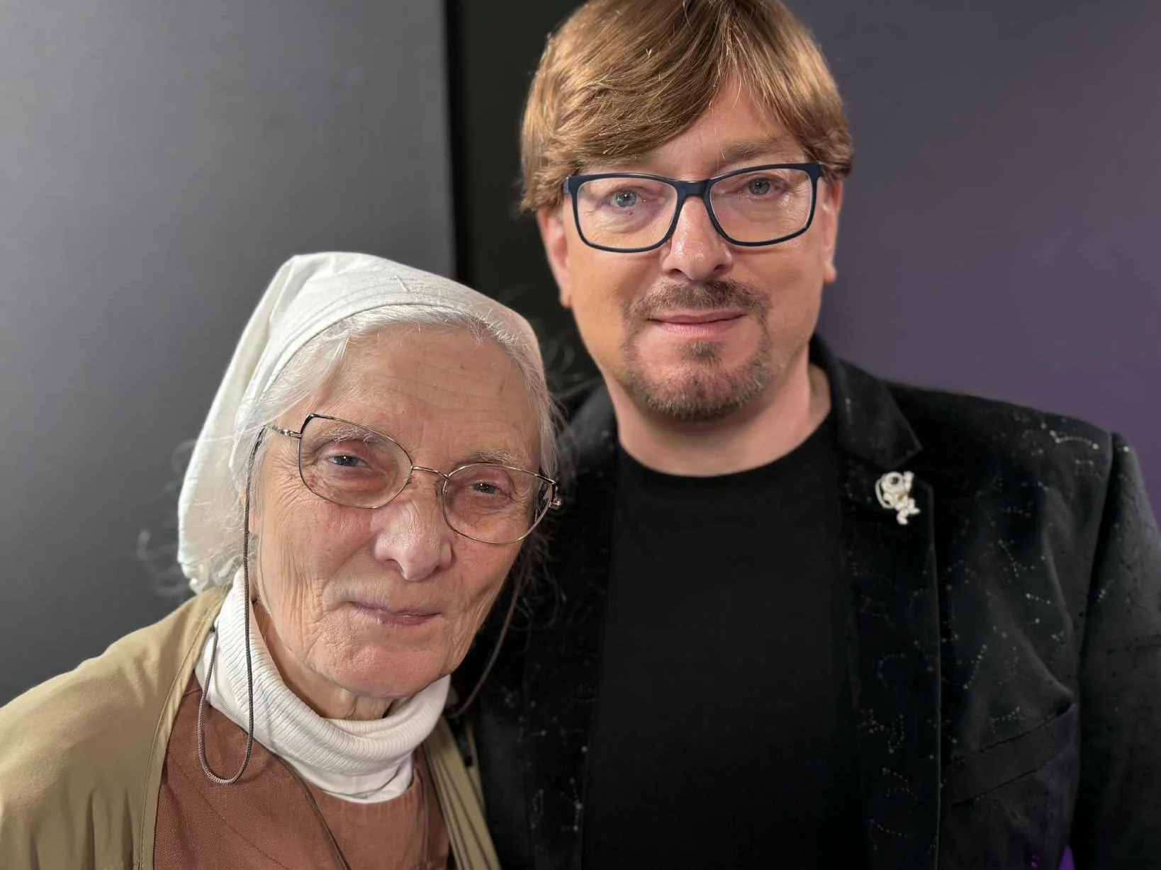 Siostra Chmielewska bohaterką kryminału. „Spotkaliśmy się na imprezce”