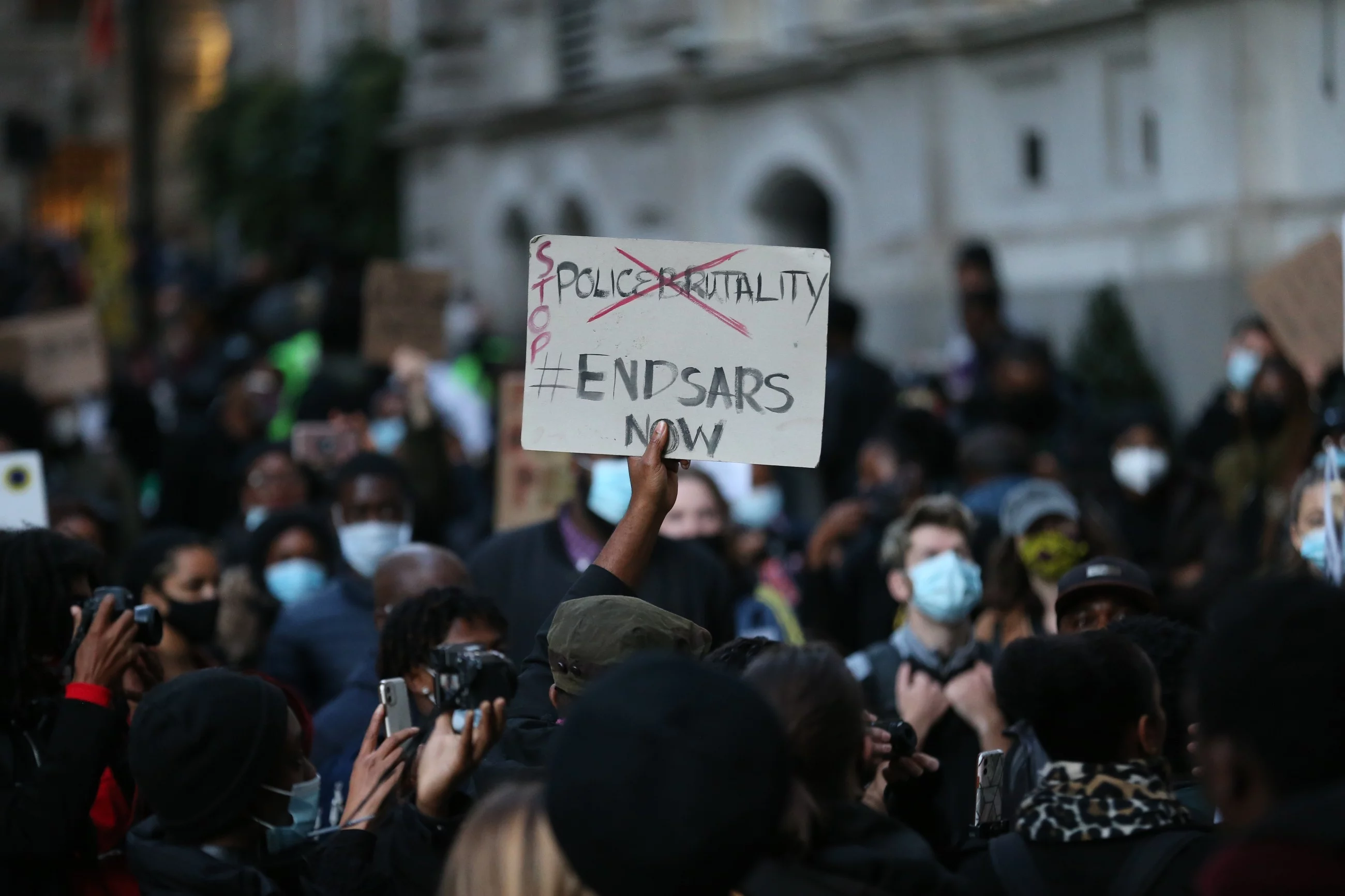 Protesty przeciwko brutalności nigeryjskiej policji, zdjęcie ilustracyjne