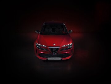 Nowa Alfa Romeo Milano