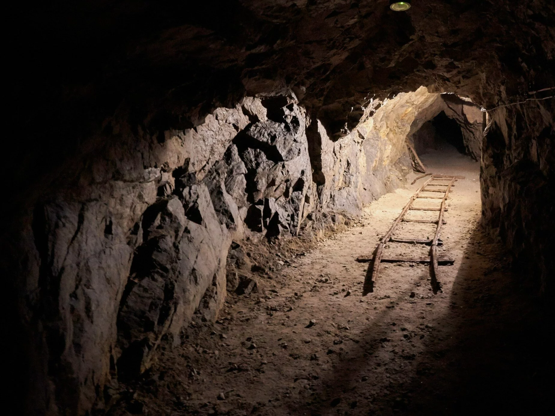 Podziemny tunel/zdjęcie poglądowe