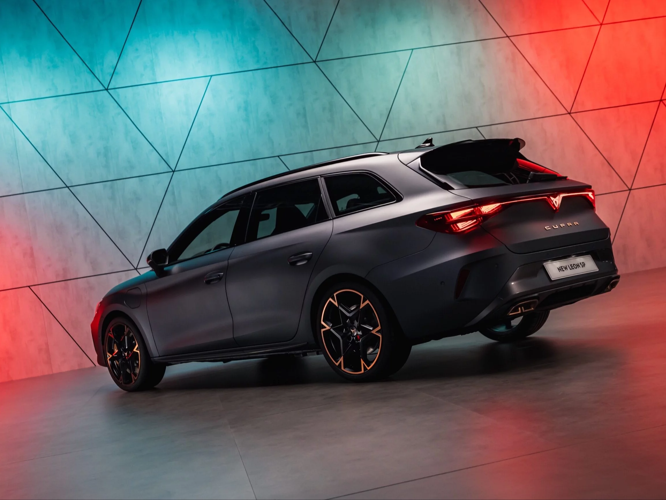 Nowa Cupra Leon