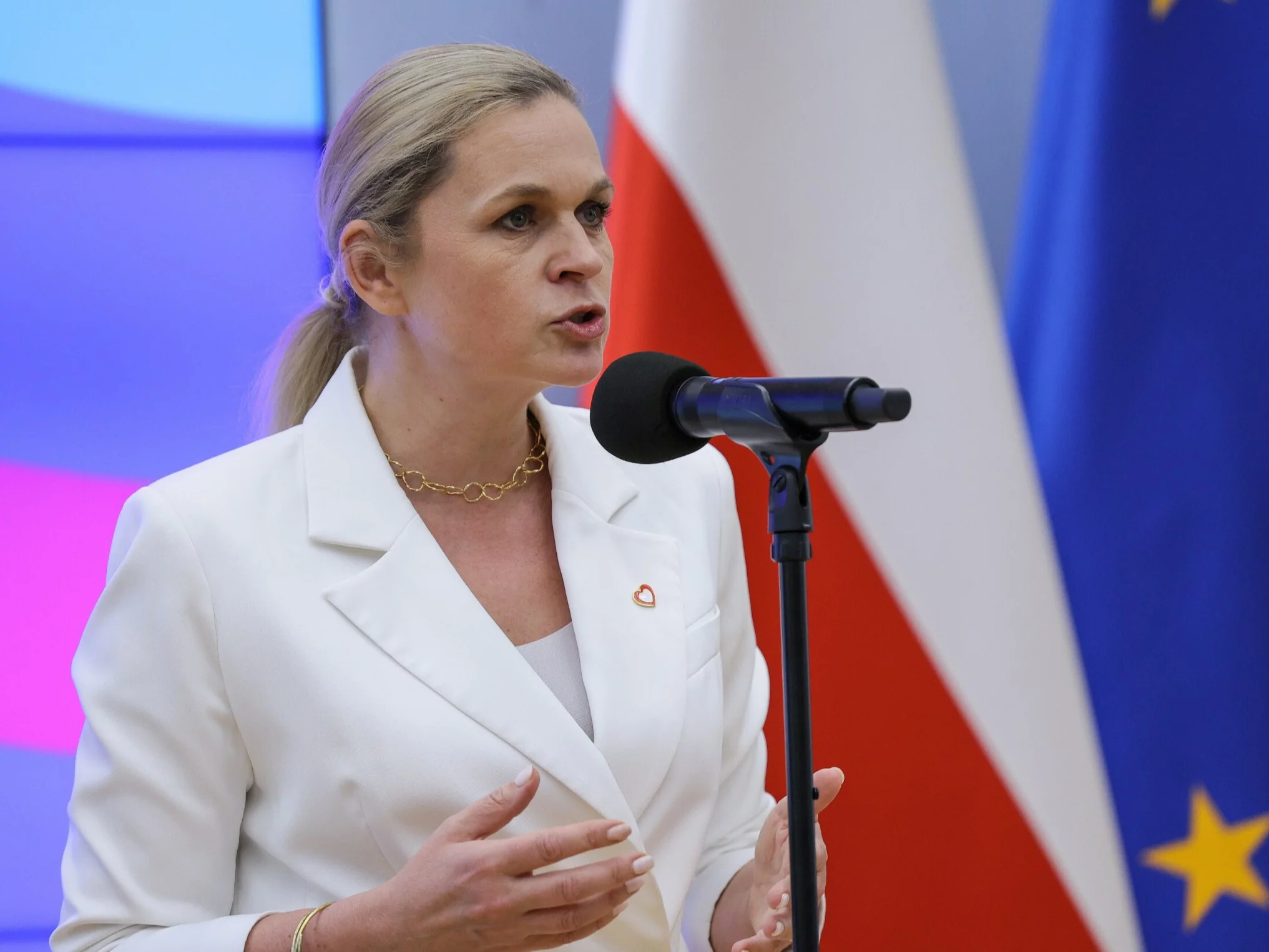 Nowacka i MEN realizowane są mimo złych ocen. Tajemniczy plan Tuska?