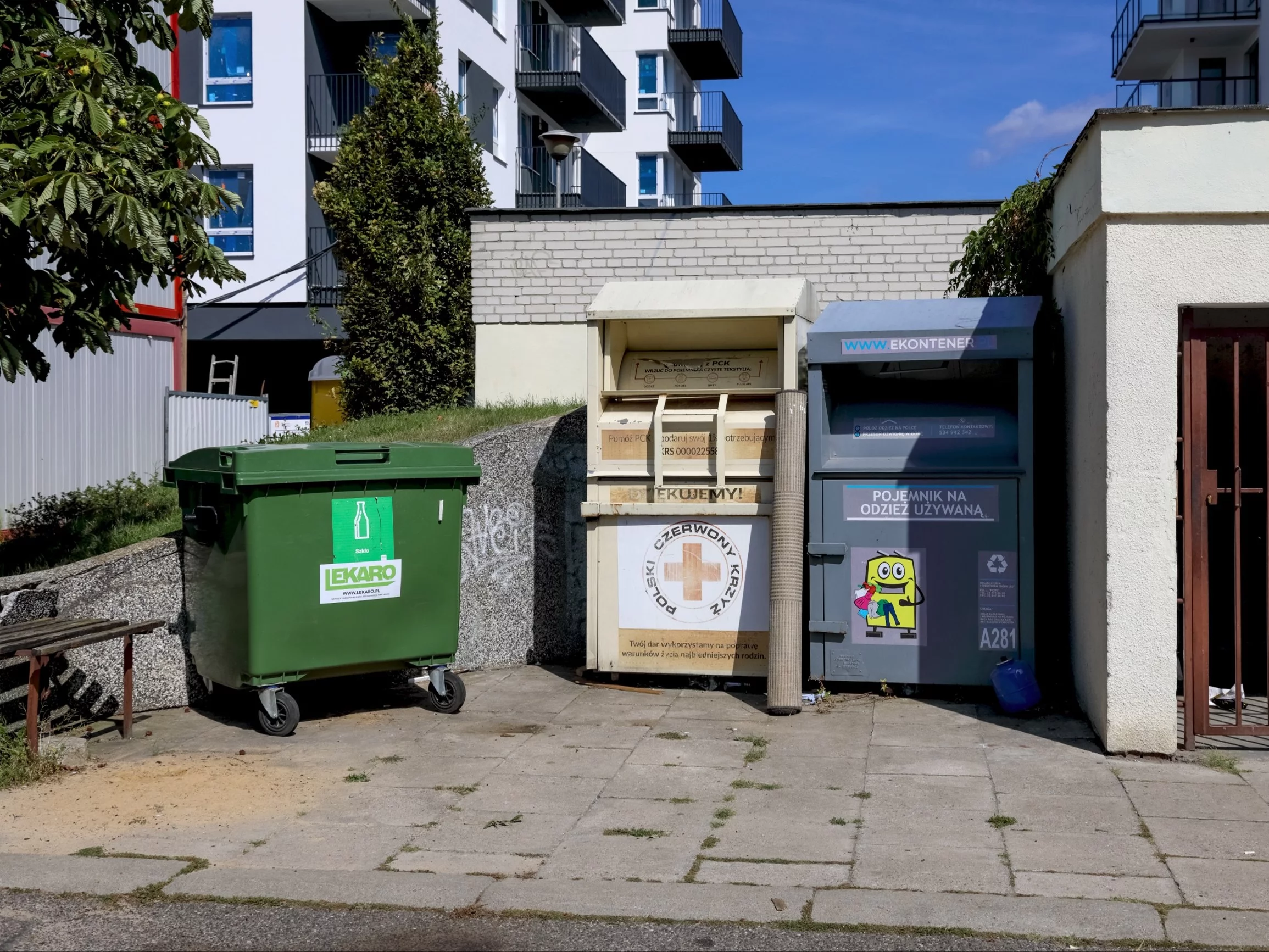 Nowe zasady segregacji. Tekstylia odbiorą tak jak śmieci zmieszane