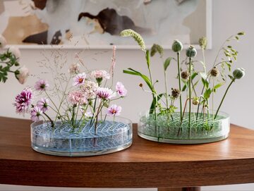 Nowoczesna ikebana do tworzenia kwiatowych kompozycji