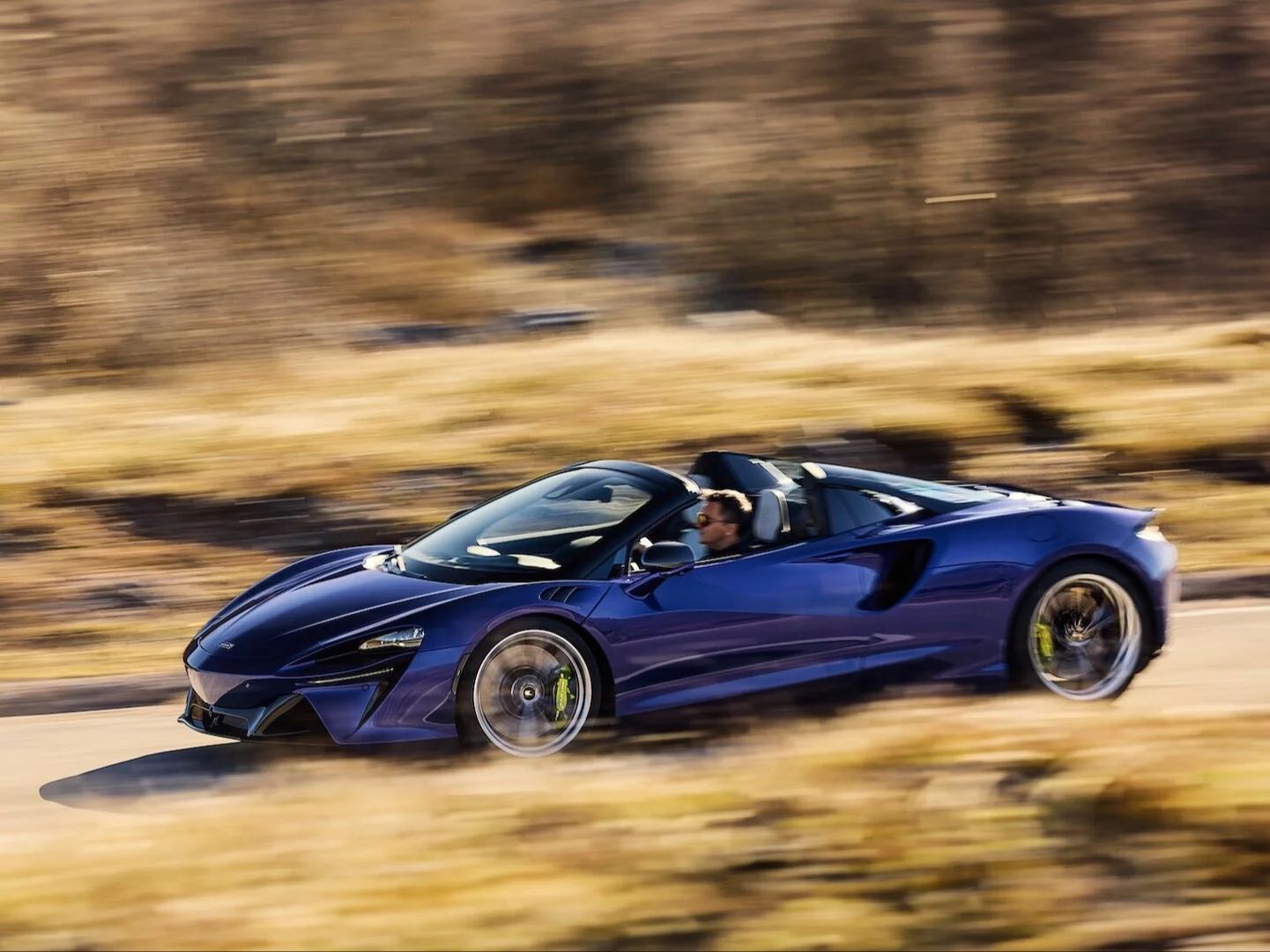 McLaren Artura Spider