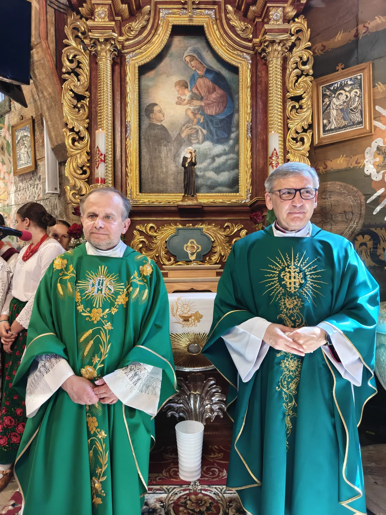 Ks. Bogusław Borek i ks. Krzysztof Białowąs