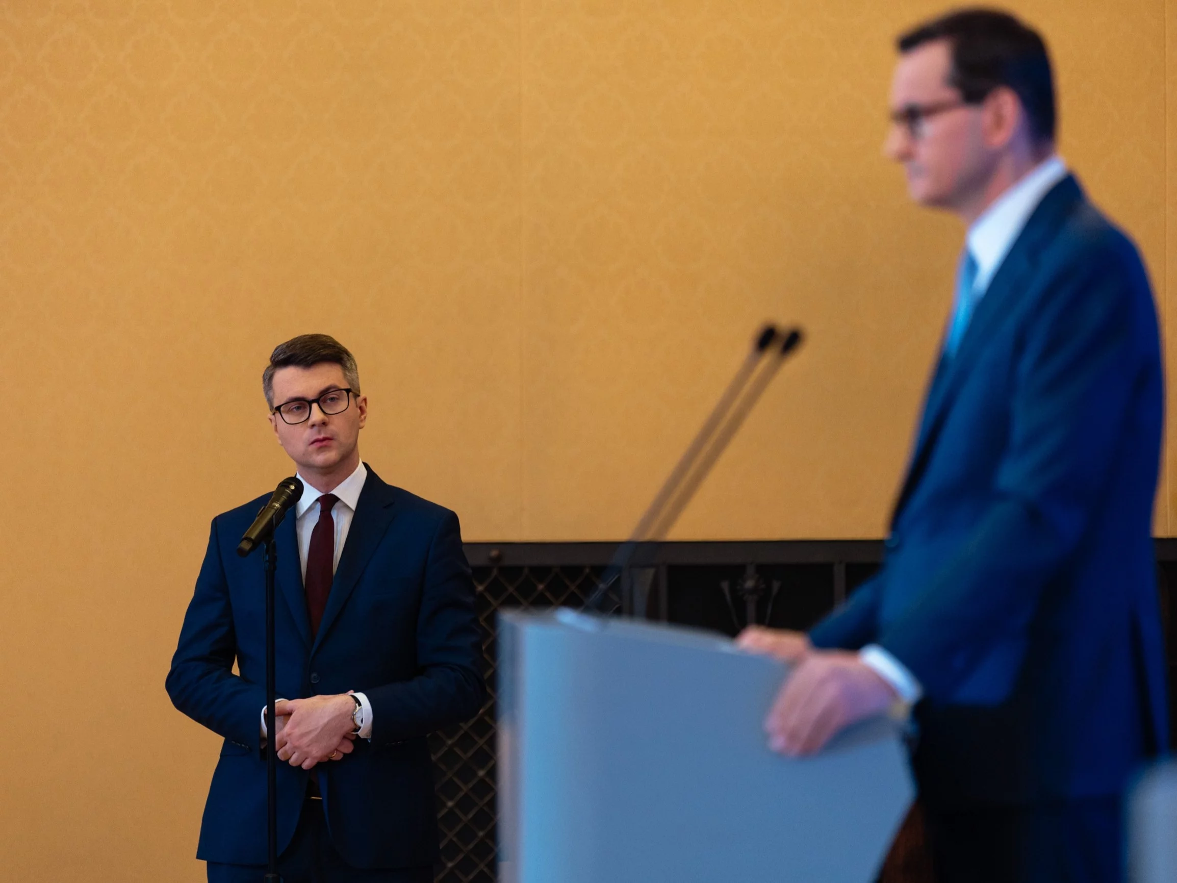 Mateusz Morawiecki i Piotr Müller