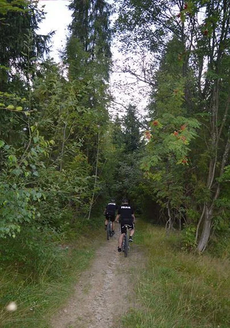 Policjanci z Nowego Targu na rowerach