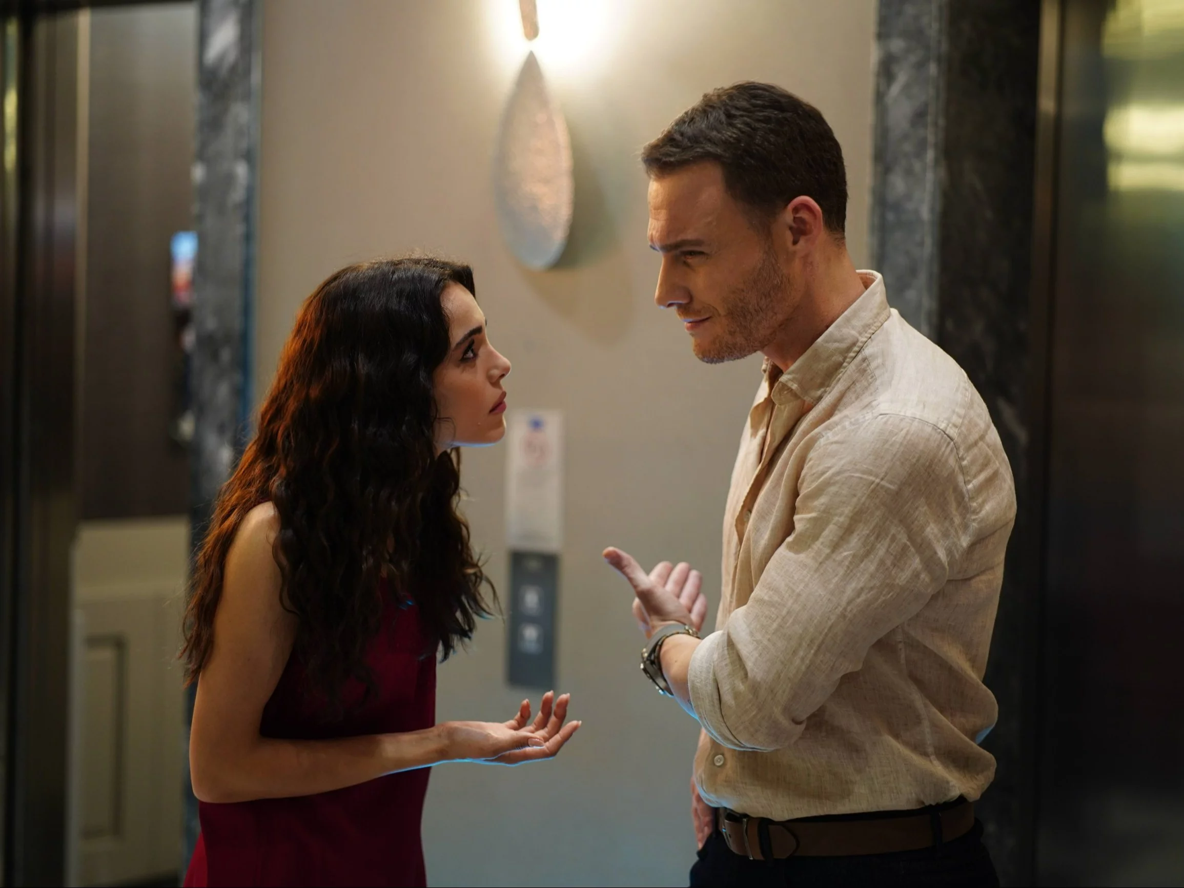 Kadr z serialu „Kiedy ktoś kocha bardziej”