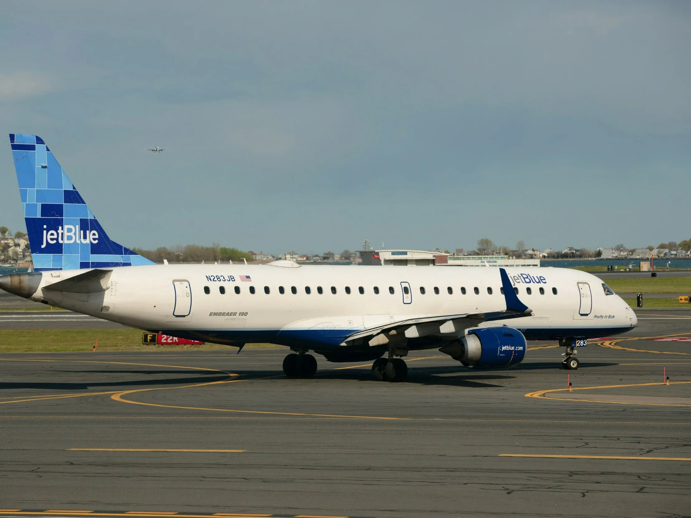 O krok od kolizji z samolotem pasażerskim. „To skandaliczne”