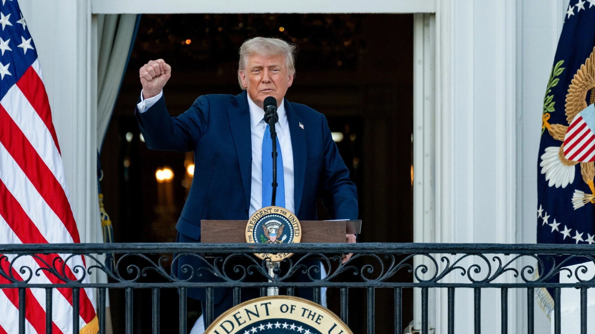 Obywatele 12 państw nie wjadą do USA. To odpowiedź Trumpa