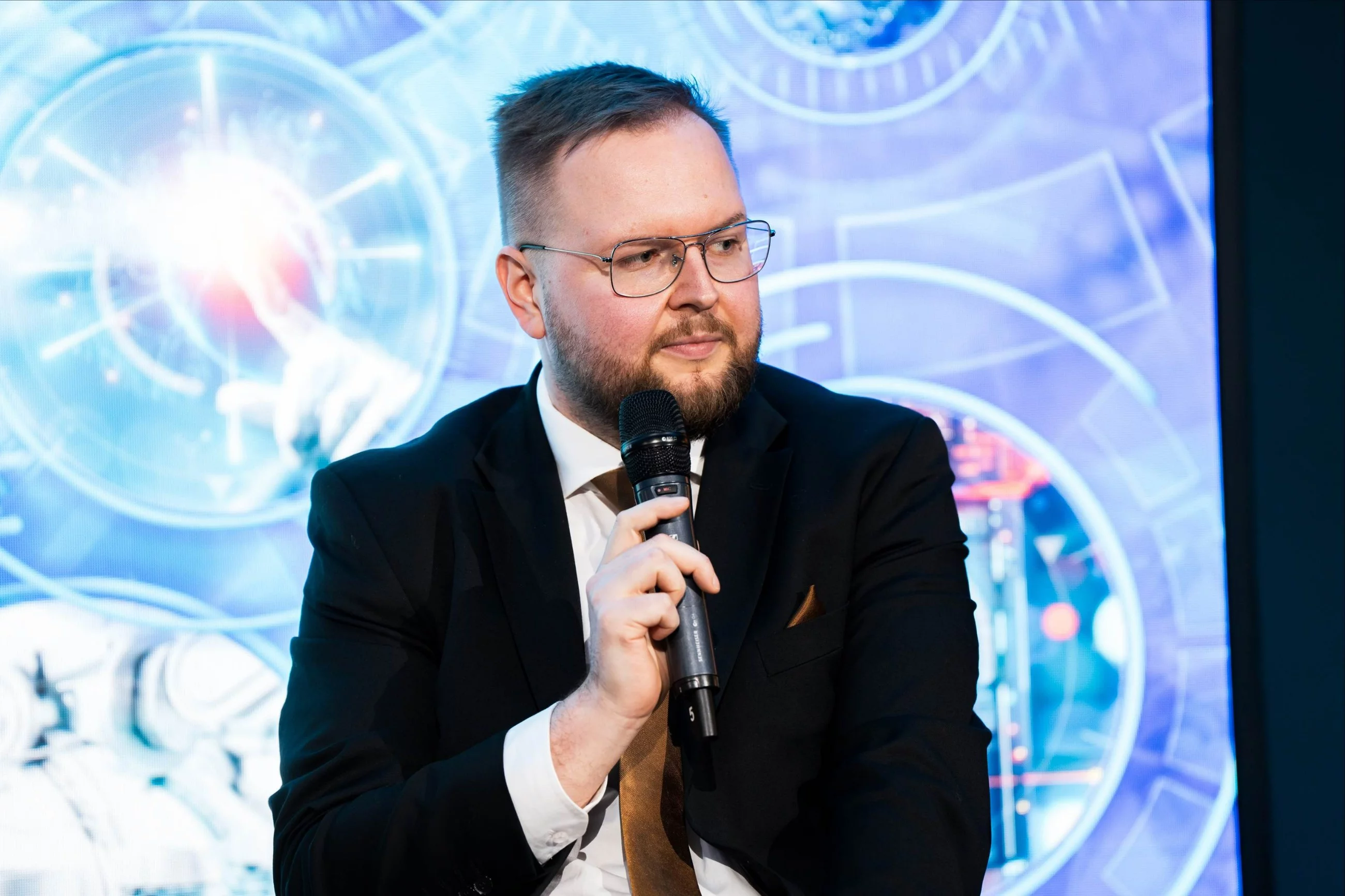 Mateusz Oczkowski: Refundujemy coraz więcej leków