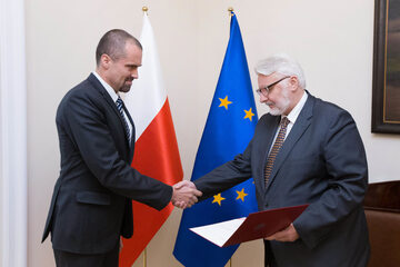 Od lewej: ambasador Jakub Kumoch i minister spraw zagranicznych Witold Waszczykowski