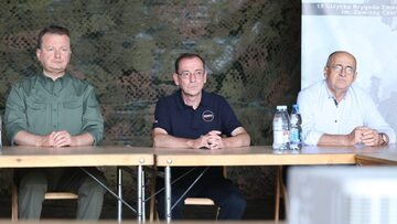 Od lewej: Mariusz Błaszczak, Mariusz Kamiński i Zbigniew Rau