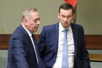 Od lewej: minister Henryk Kowalczyk, wicepremier, minister rozwoju i finansów Mateusz Morawiecki