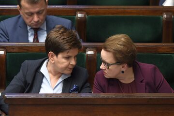 Od lewej: premier Beata Szydło, minister edukacji Anna Zalewska