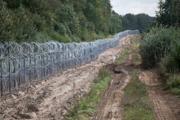 Ogrodzenie na granicy polsko-białoruskiej, zdjęcie ilustracyjne