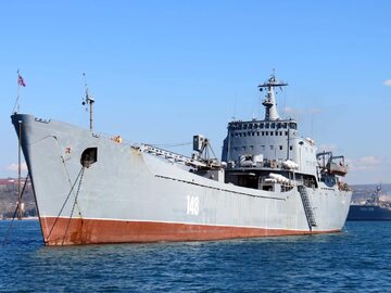 Okręt "Orsk" został zniszczony w porcie w Berdiańsku