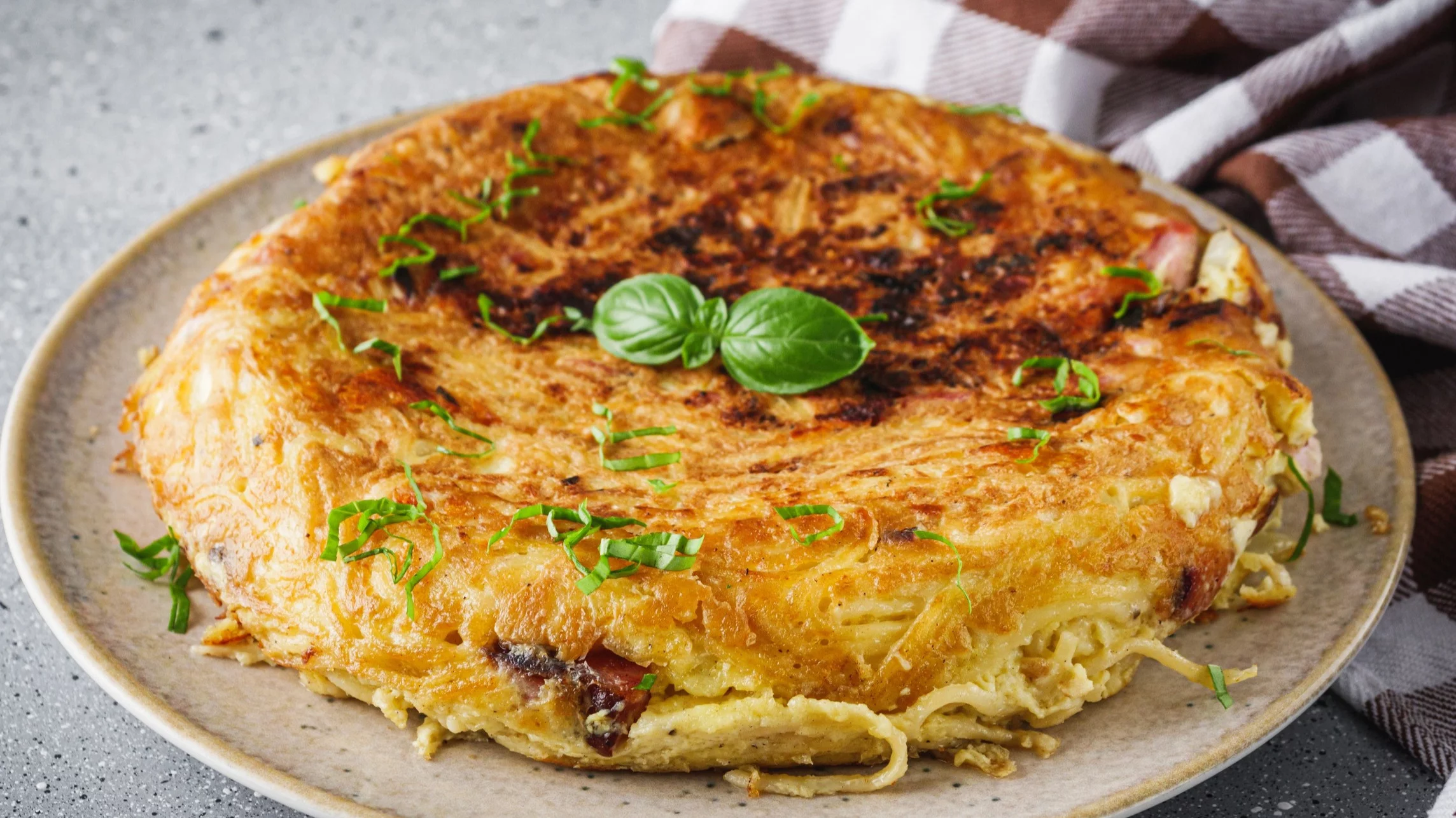 Omlet ze spaghetti