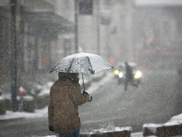 Opady śniegu, zdjęcie ilustracyjne