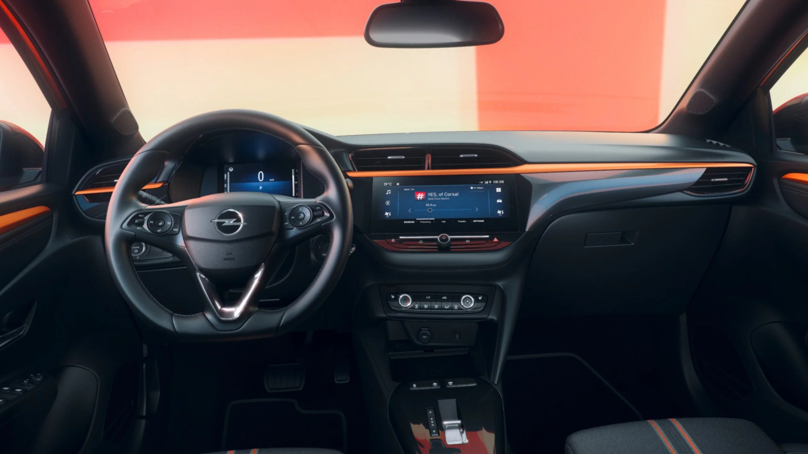 Opel kusi ceną i 8-letnią gwarancją. Nowe auto za 66.900 zł