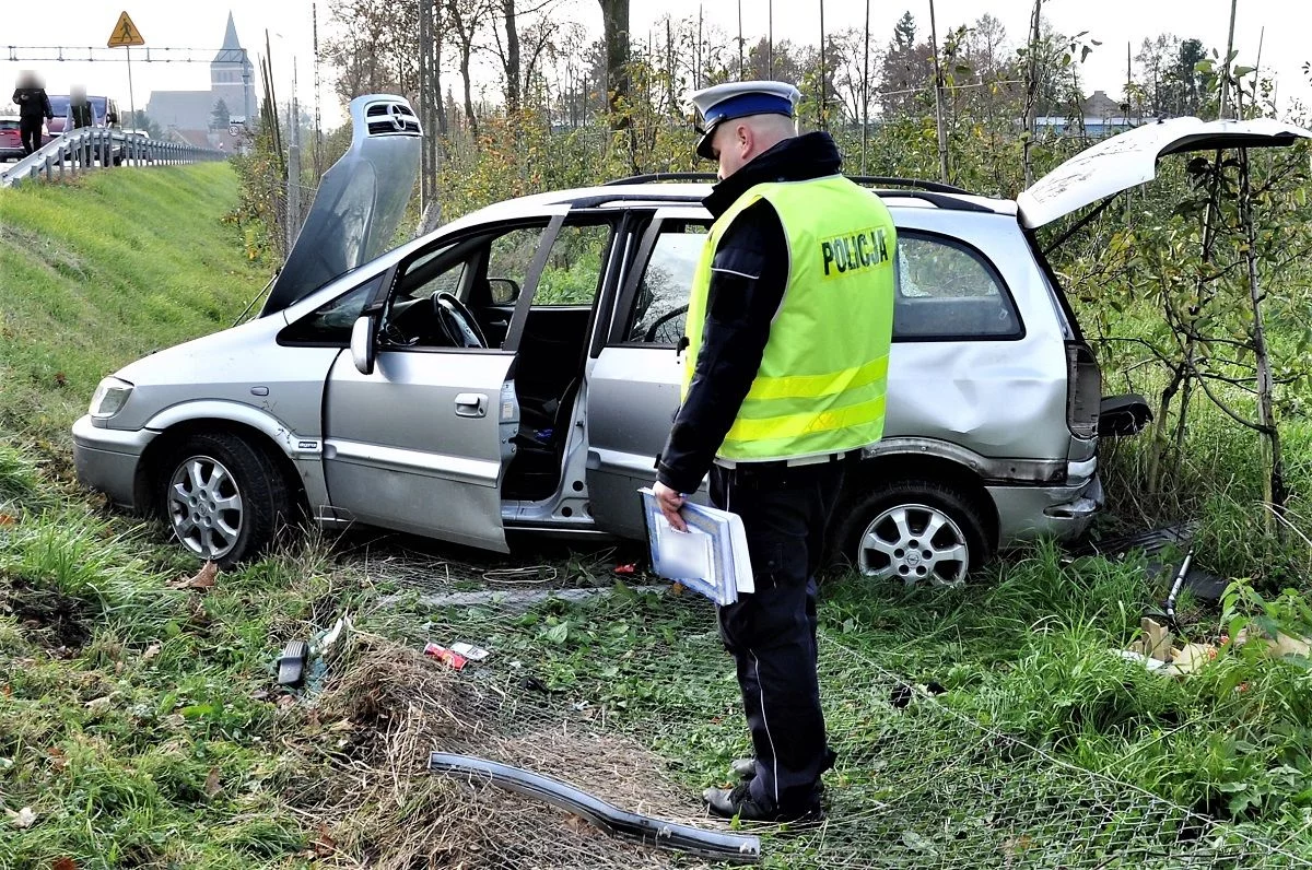 Opel Zafira biorący udział w wypadku