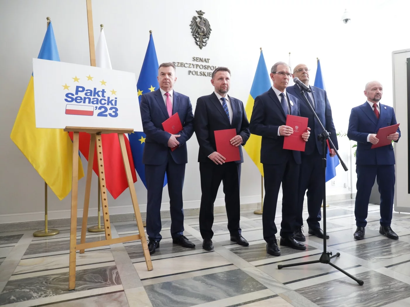 Podpisano pakt senacki