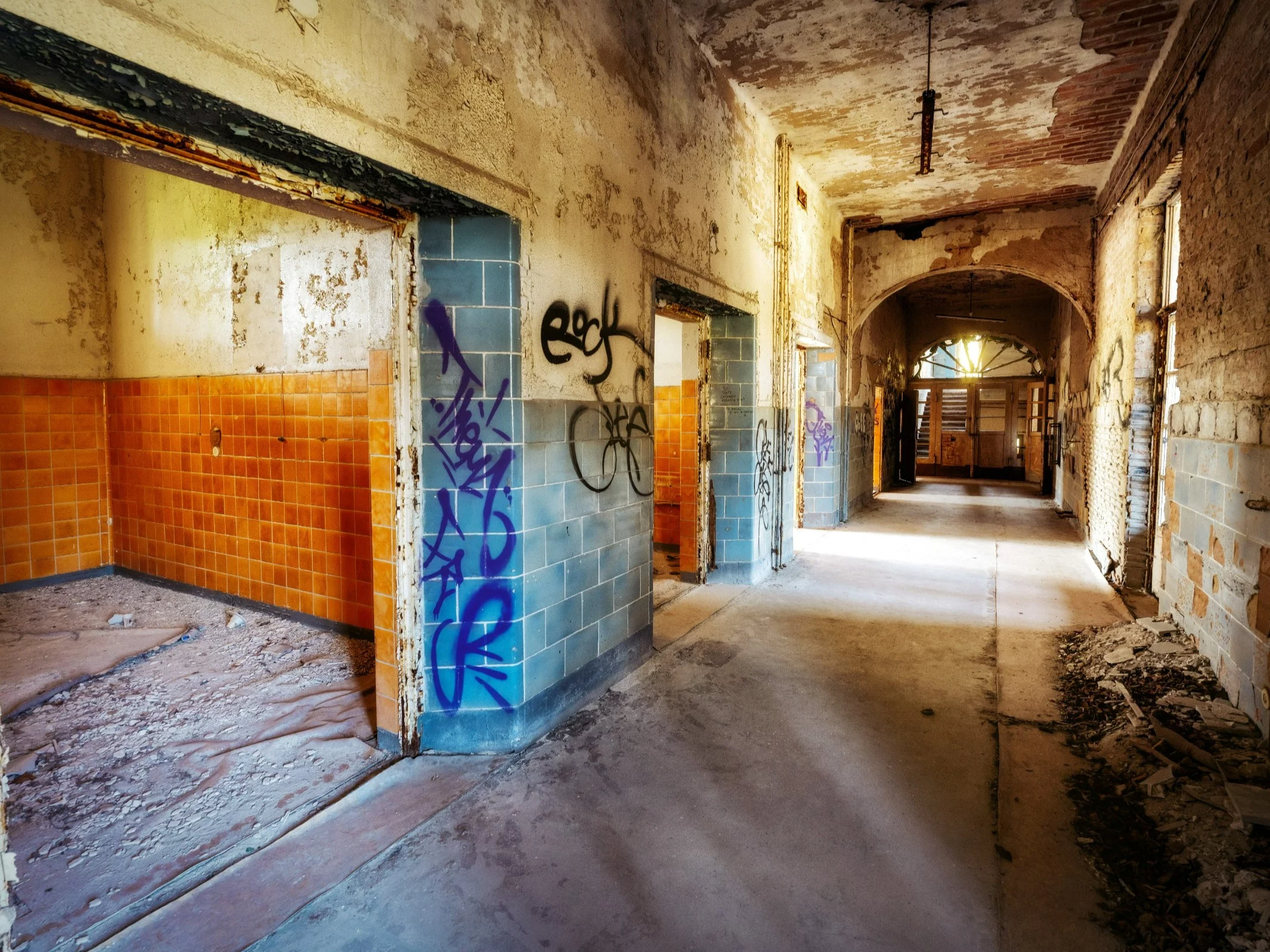 Opuszczone sanatorium w polskich górach. Kiedyś tętniło życiem