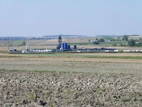 Stacja wiertnicza gazu łupkowego we wsi Krynica w powiecie krasnostawskim w województwie lubelskim (fot. Karol Karolus/Wikipedia/CC)