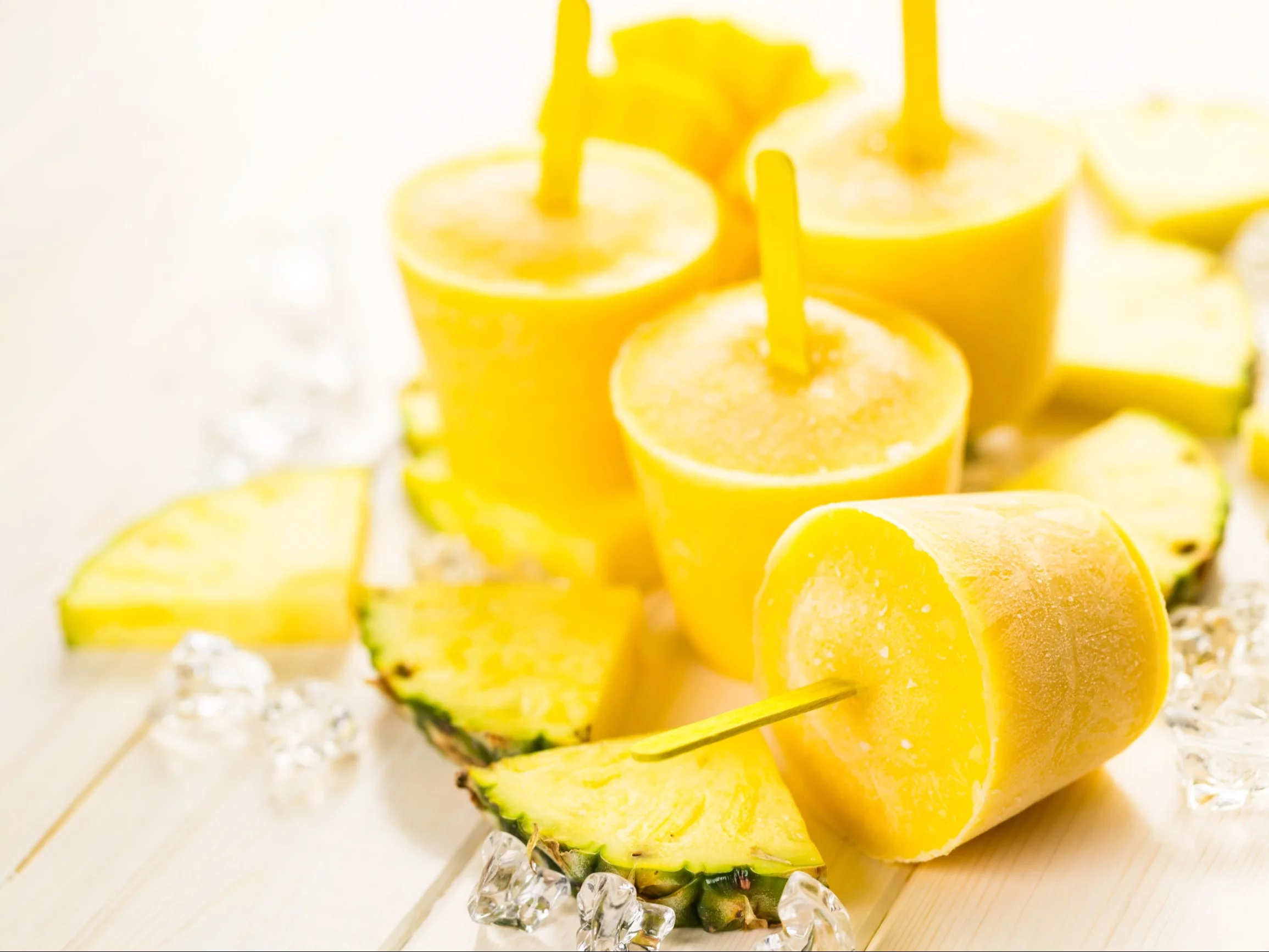 Lody z ananasa i mango