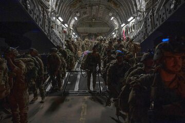 Ostatni transport amerykańskich żołnierzy z Kabulu