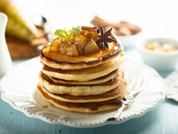 Pancakes z jabłkiem i gruszką
