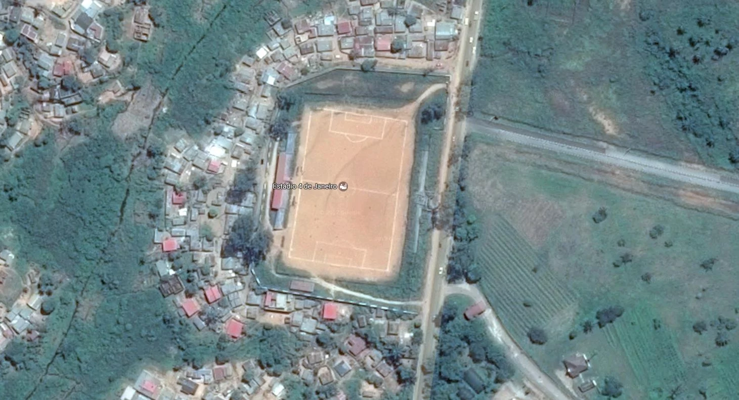 Zdjęcie satelitarne stadionu w Uige