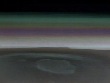 Panorama Marsa, na której uchwycono Olympus Mons