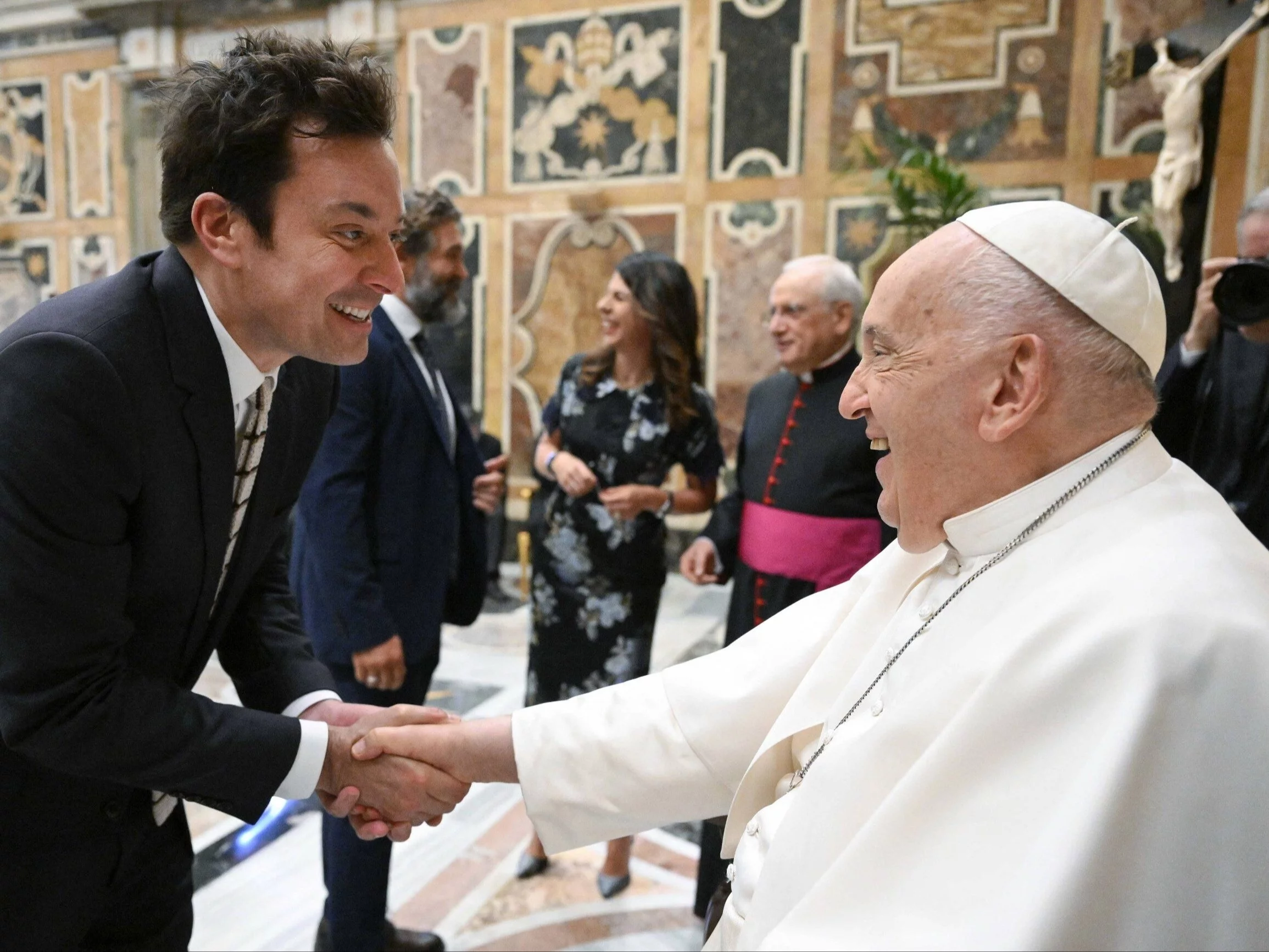 Jimmy Fallon i papież Franciszek na spotkaniu w Watykanie