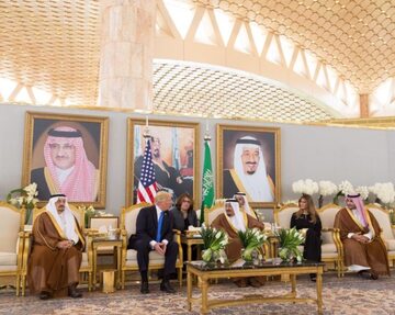 Para prezydencka z USA podczas wizyty w Arabii Saudyjskiej