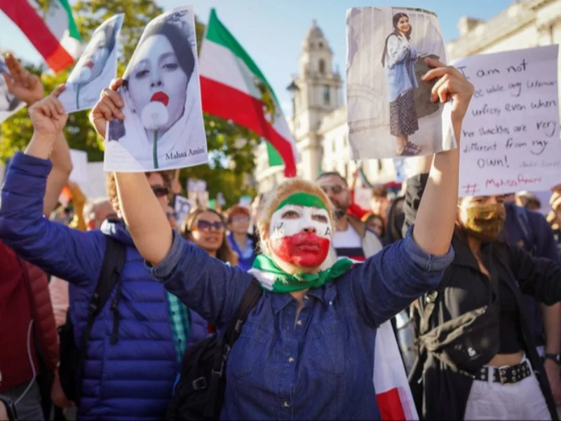 Protest po śmierci Mahsy Amini