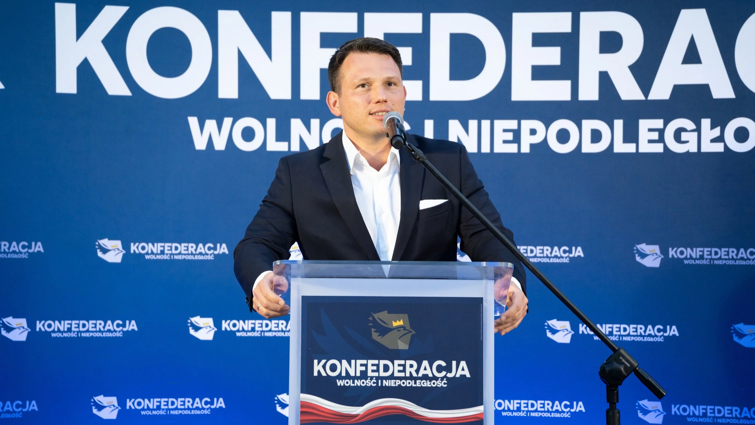 Partia Mentzena ma poważne problemy. Jest reakcja na decyzję sądu