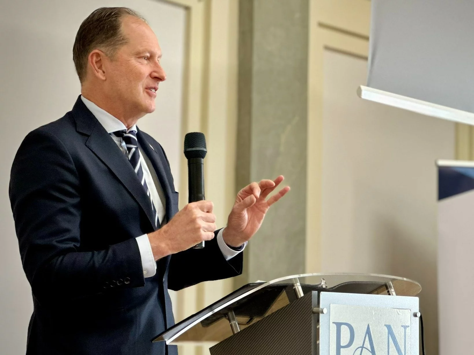 Partnerka Brzezinskiego odmówiła spotkania z Dudą. Trzykrotnie