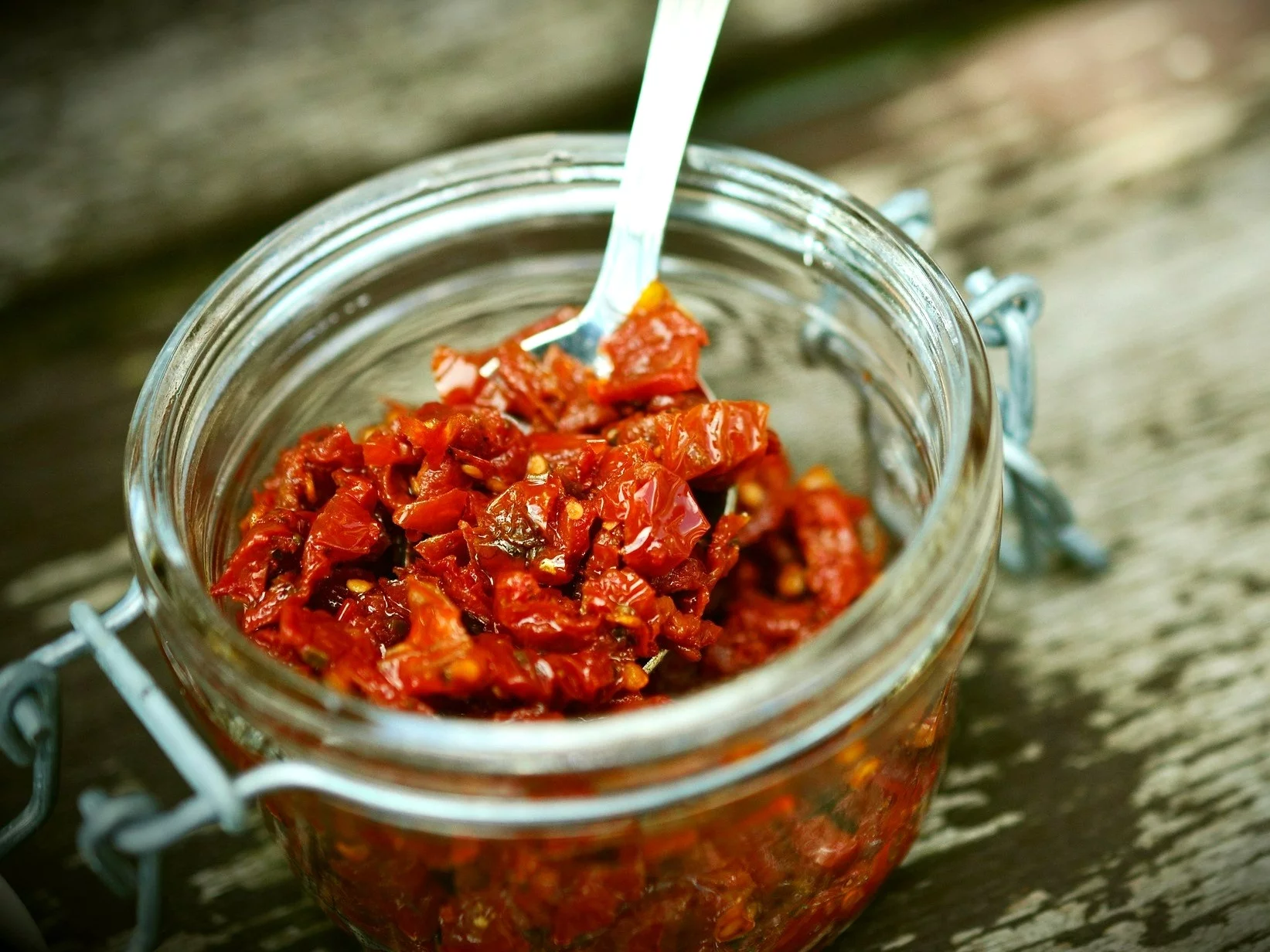 Ten dodatek do chleba wygrywa z masłem. Serce i wzrok naprawdę zyskują