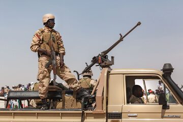 Patrol wojska w Nigrze