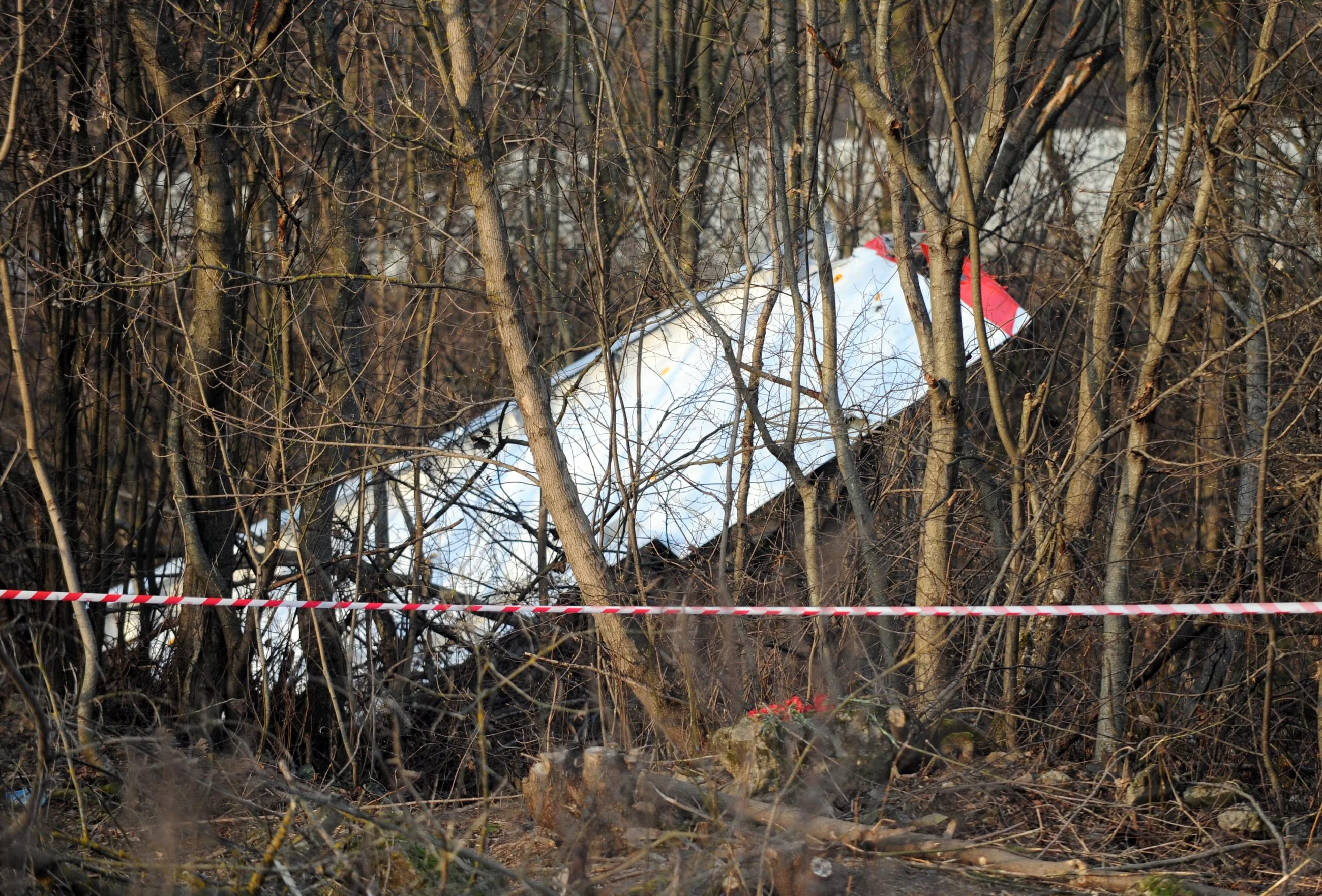 Fragment skrzydła rozbitego tupolewa