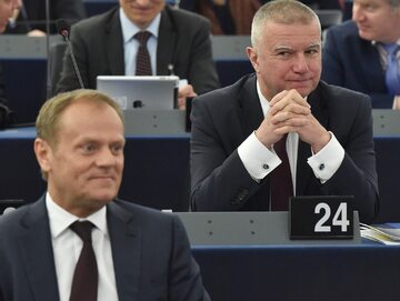 Paweł Graś i Donald Tusk w PE w 2016 roku
