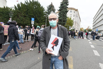 Paweł Kasprzak podczas jednego z protestów